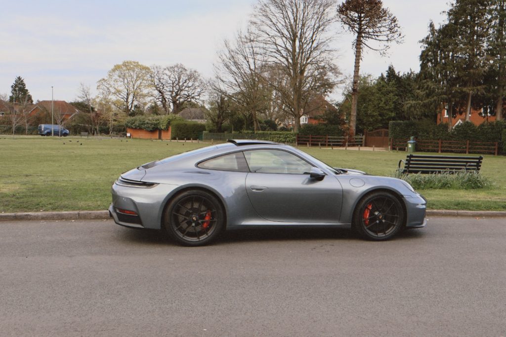Porsche 911 Carrera GTS